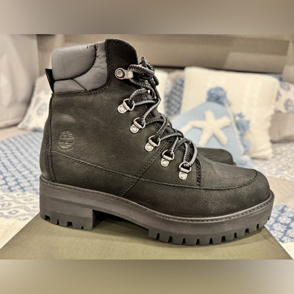 Timberland Courmayeur Valley Hiking Boot - Women's size 8, black nubuck, NIB! - Picture 4 of 11